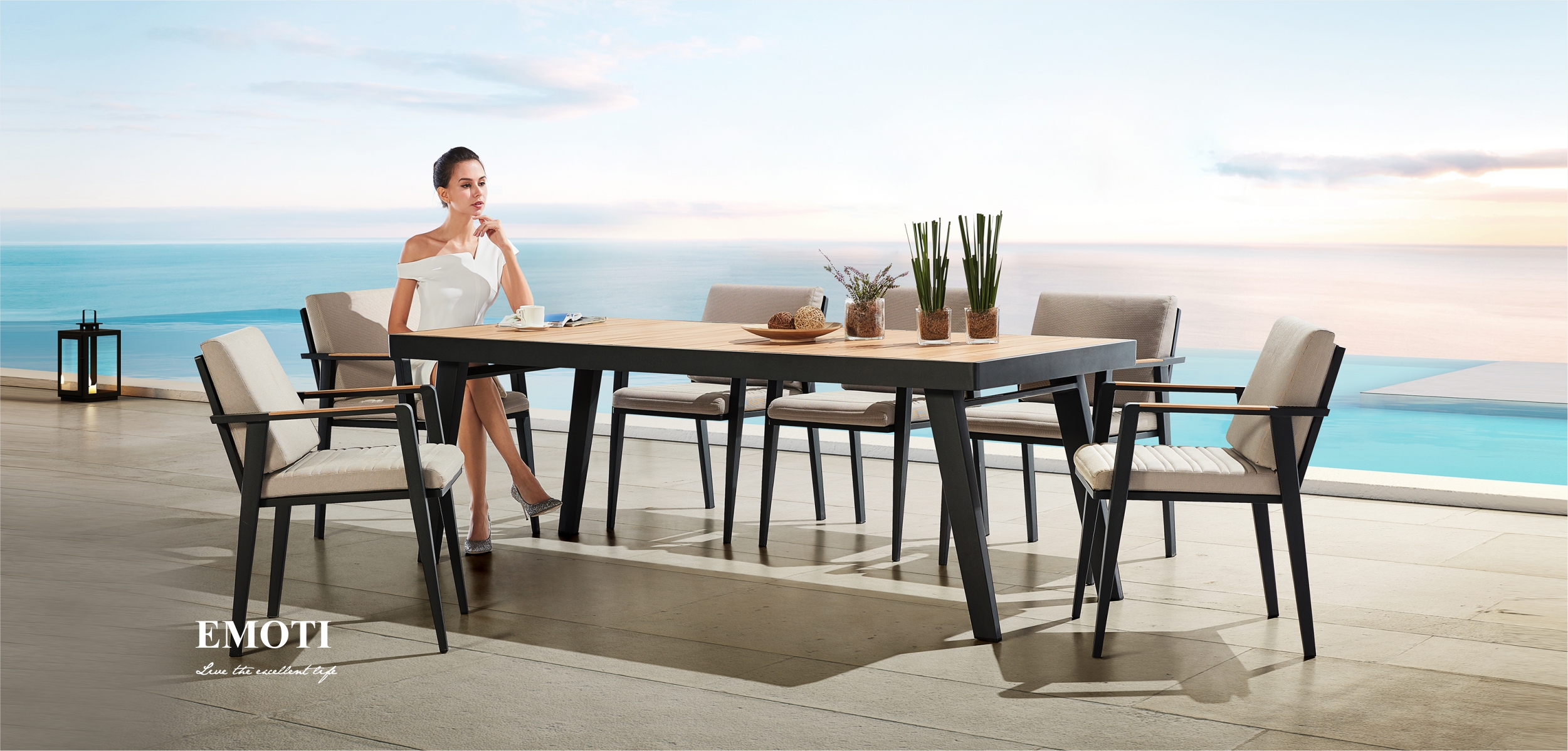 Emoti Dining Set 697790