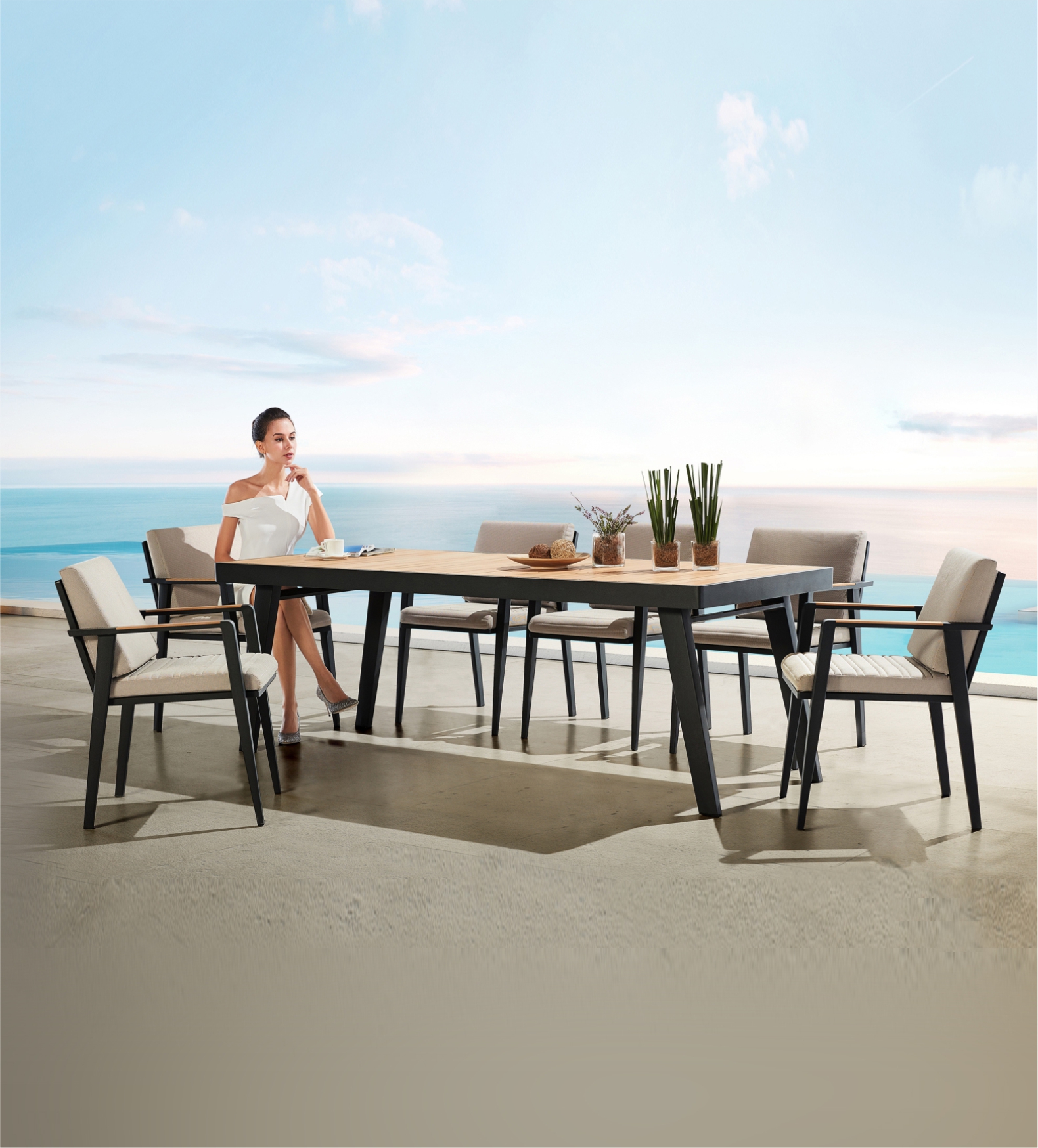 Emoti Dining Set 697790